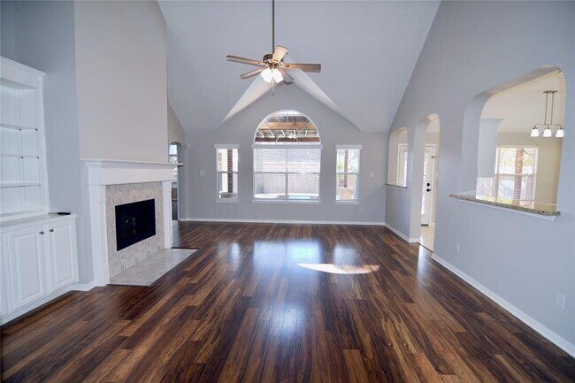 Building Photo - 7407 Danehill Dr
