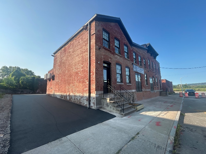 Primary Photo - 106-110 Hotel St