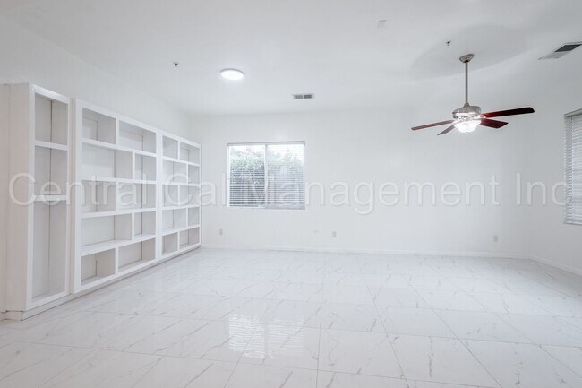 Building Photo - 4 Bedroom/3 Bath Home with Paid Solar - $3295 Per Month!