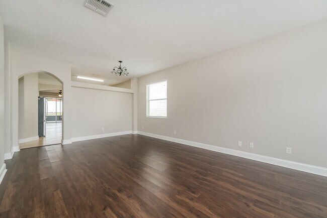 Foto del edificio - 14677 Kristenright Ln