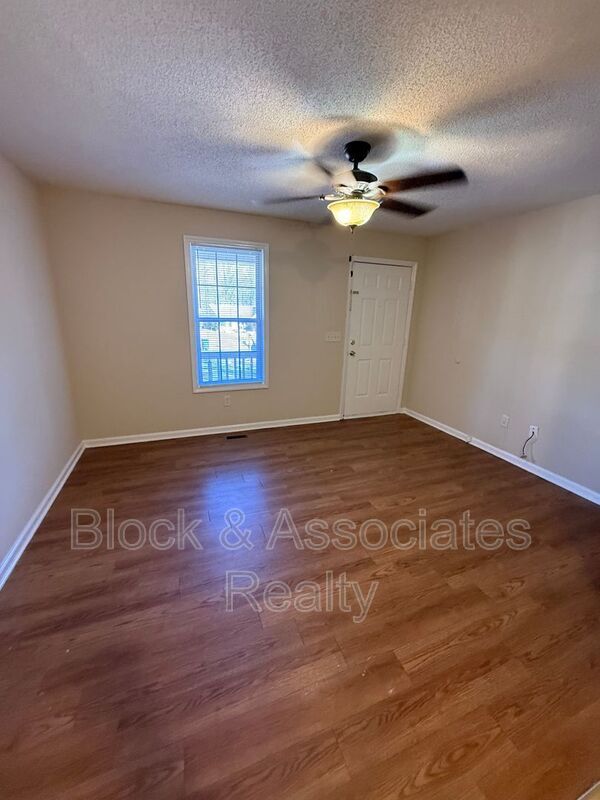 Building Photo - 1831 Saddlewood Ct