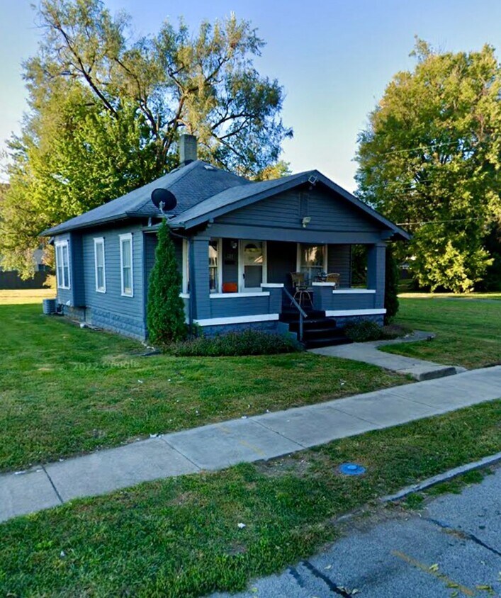Building Photo - 623 2nd Ave