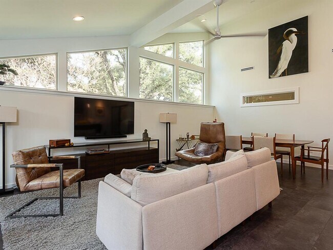 Foto del edificio - 8107 West Ct