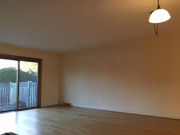 Sala de estar - 1306 Cedar Park Rd