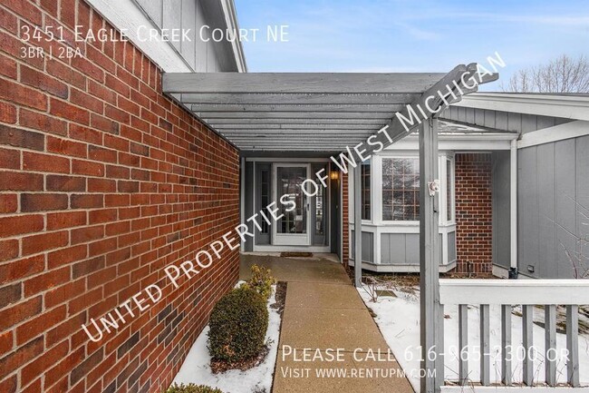 Foto del edificio - 3451 Eagle Creek Ct NE