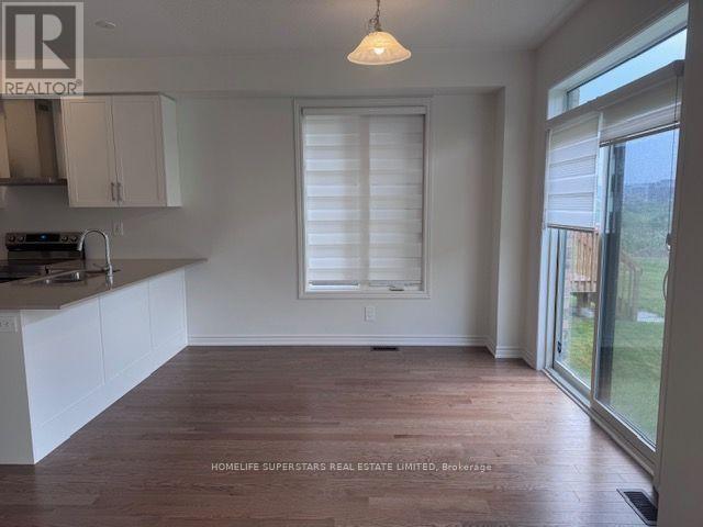 Building Photo - 319 Bergamot Ave