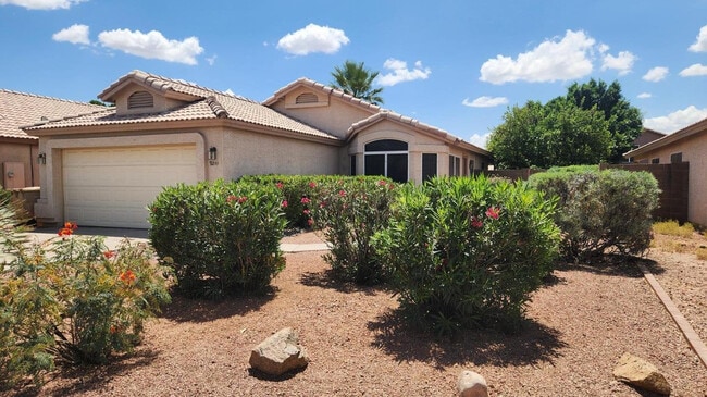 Building Photo - 9211 W Sandra Terrace