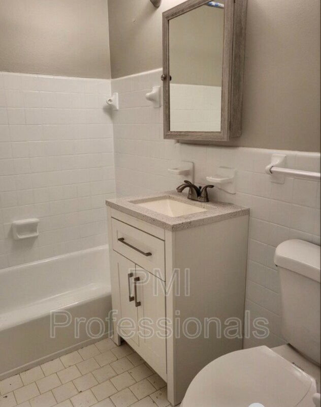 Foto del edificio - 333 11th Ave N