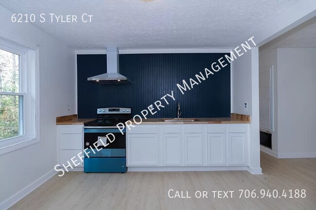 Building Photo - 6210 S Tyler Ct