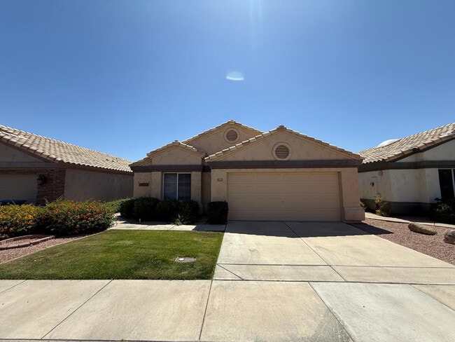 Foto del edificio - 14535 W Zuni Trail