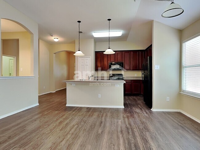 Foto del edificio - 406 Fireberry Dr