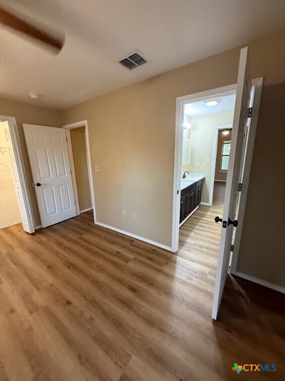 Foto del edificio - 2100 Farm To Market Rd 2722