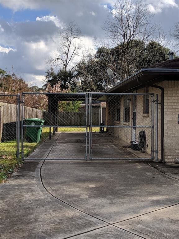 Foto del edificio - 8402 Spaulding St
