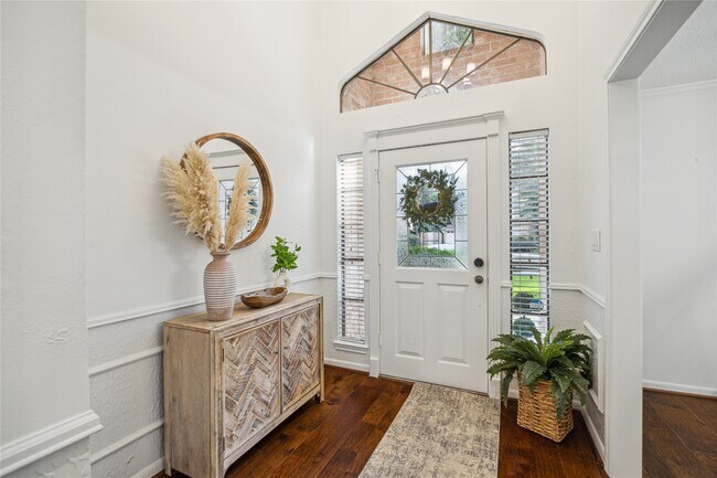 Foto del edificio - 89 Towering Pines Dr