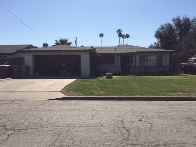 Foto del edificio - 6617 Cranbrook Ave