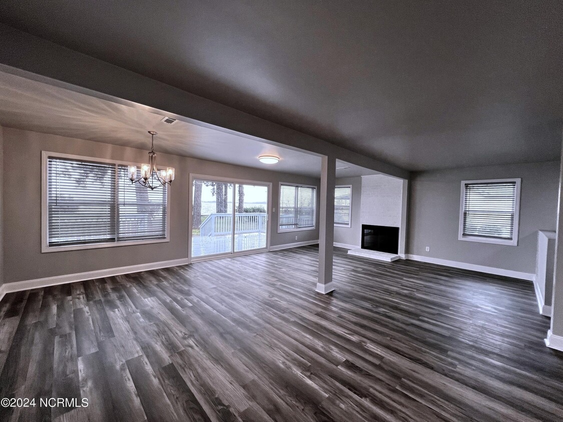 Foto del edificio - 110 Windy Heights Dr