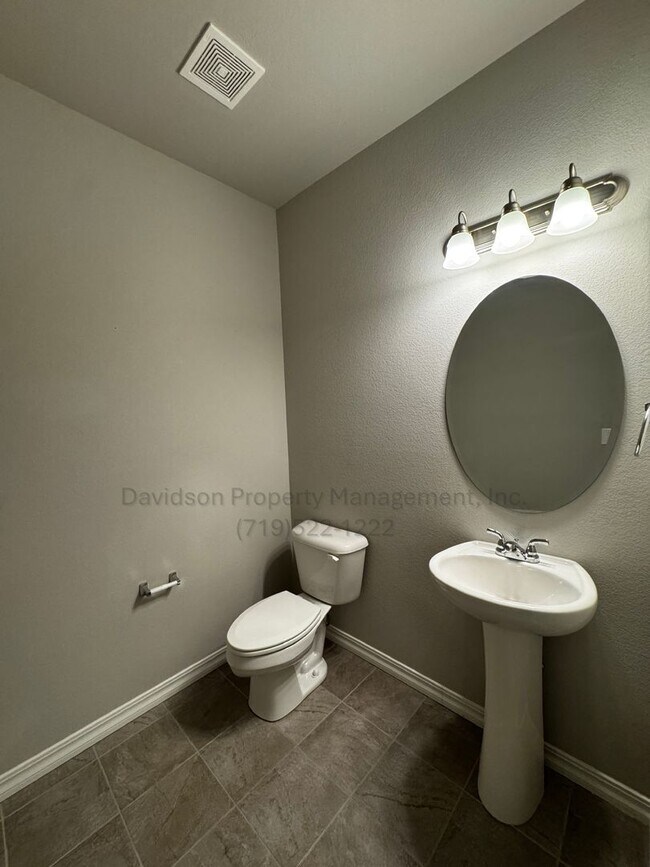 Foto del edificio - 6227 Lenexa Grv