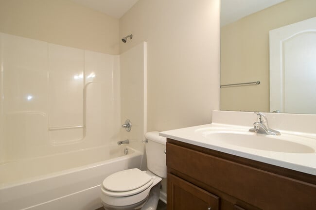 Foto del edificio - 992-C S Ash Ridge Dr