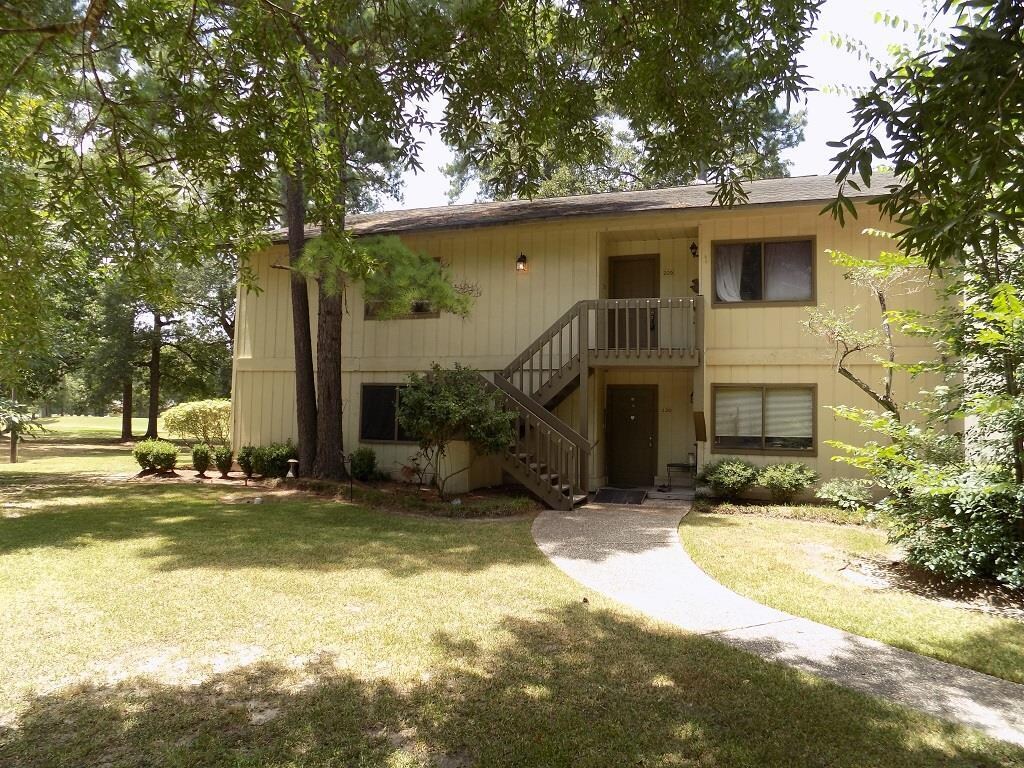 1500 S Diamondhead Blvd Unit 139P, Crosby, TX 77532 Condo for Rent in