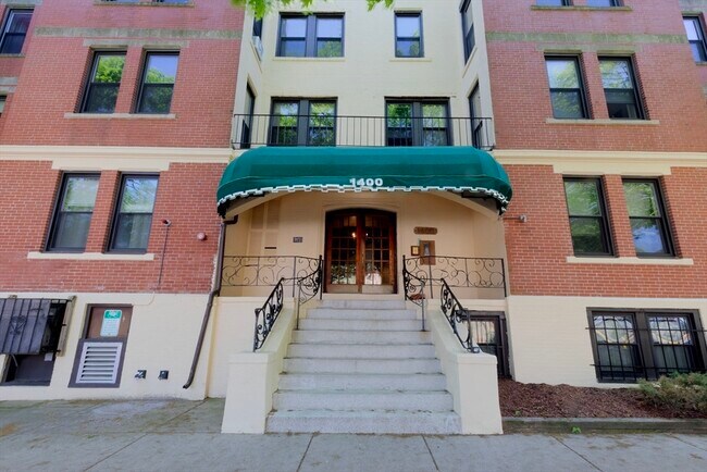 Building Photo - 1400 Commonwealth Ave