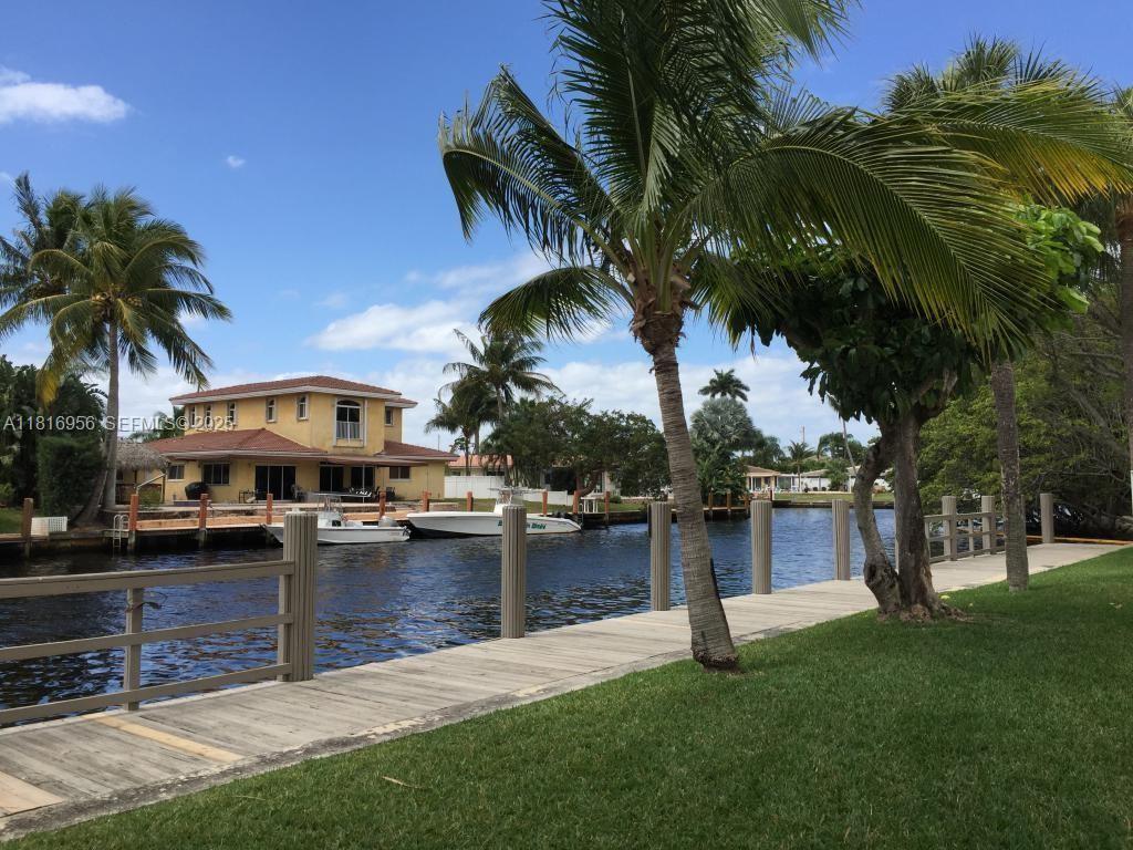 Photo - 251 Southeast 6th Avenue, Pompano Beach, FL 33060 - 1 BR 1 BA condo