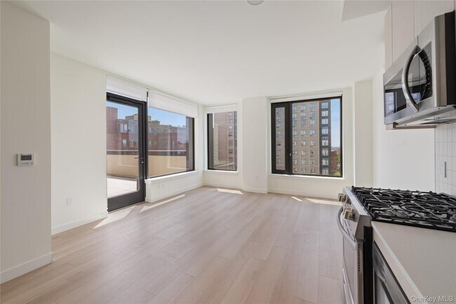 Foto del edificio - 15310 88th Ave