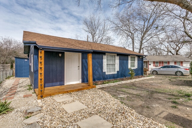 Lewisville house - Lewisville house