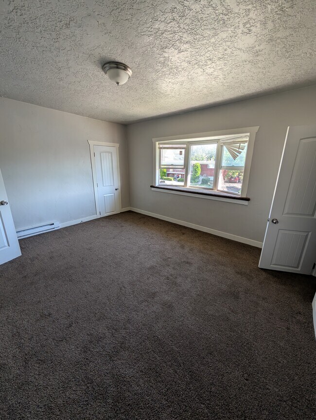 Foto del edificio - 228 W 100 N