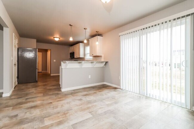Foto del edificio - Apply by March 20th and take advantage of $500 off your move-in cost. Don’t miss this limited-tim...