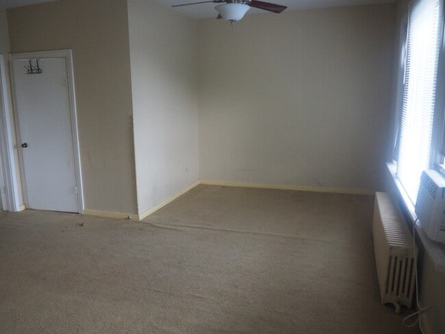 Building Photo - 9911 143rd Pl