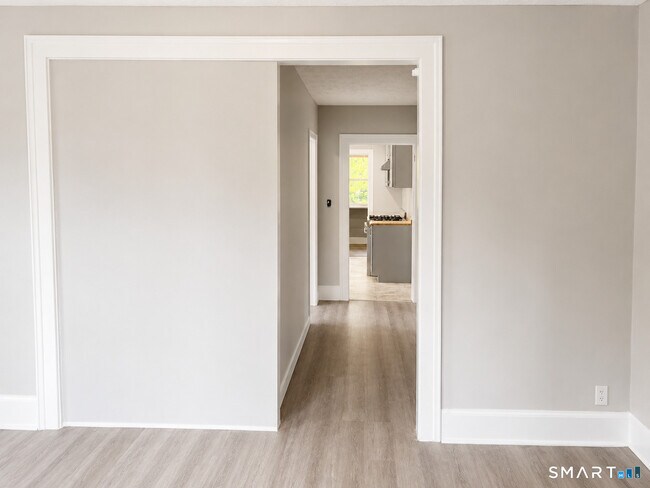 Foto del edificio - 67 Brooklawn St