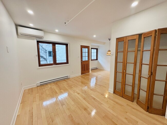 Building Photo - 215 Rue De La Commune