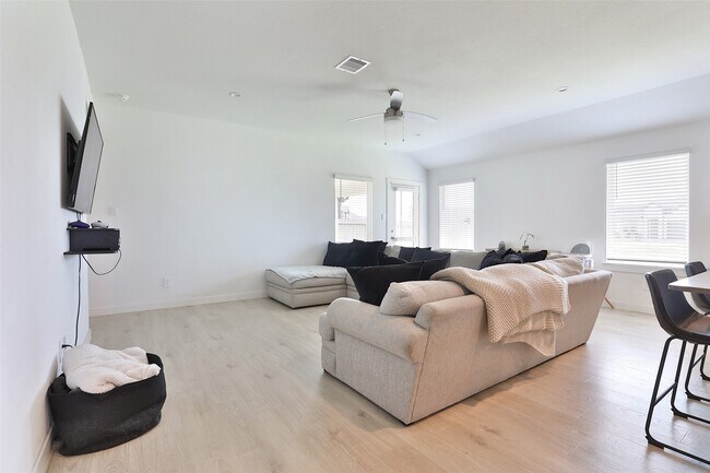Foto del edificio - 31615 Chollerford Ct