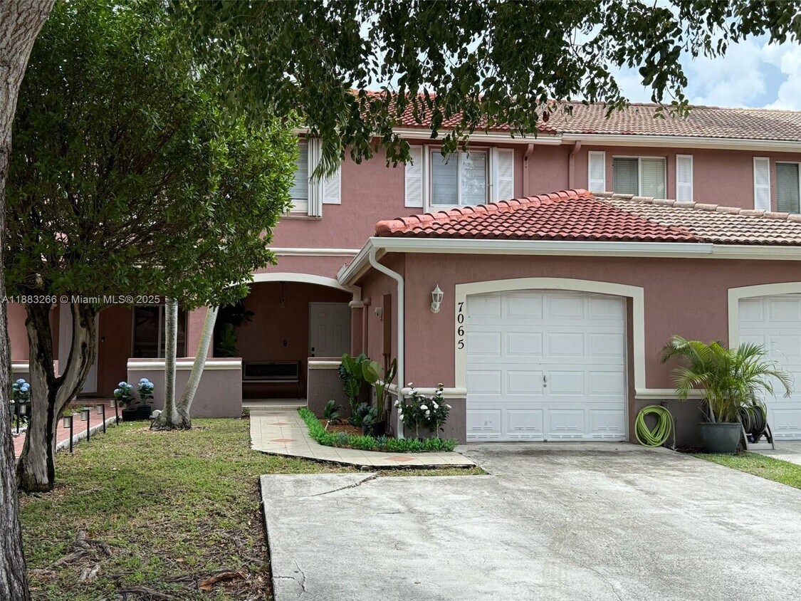 Primary Photo - 7065 SW 164th Ct
