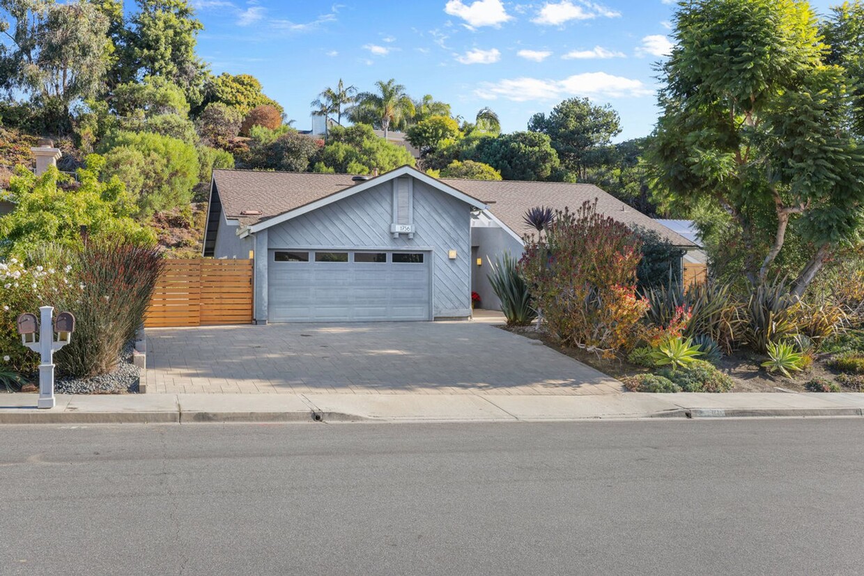 Primary Photo - Stylish Single Story Home in Prime Coastal...