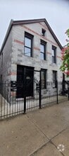 Building Photo - 1833 W 21st St