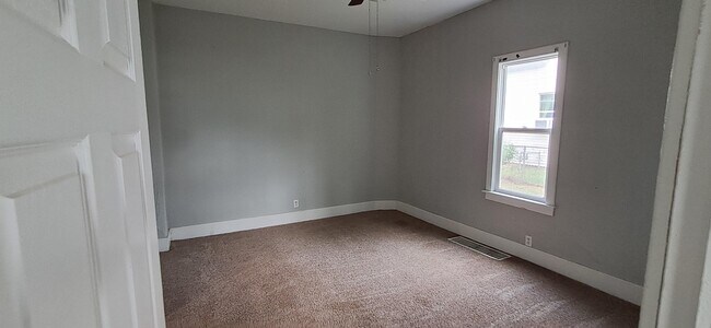 Building Photo - 304 Alabama St