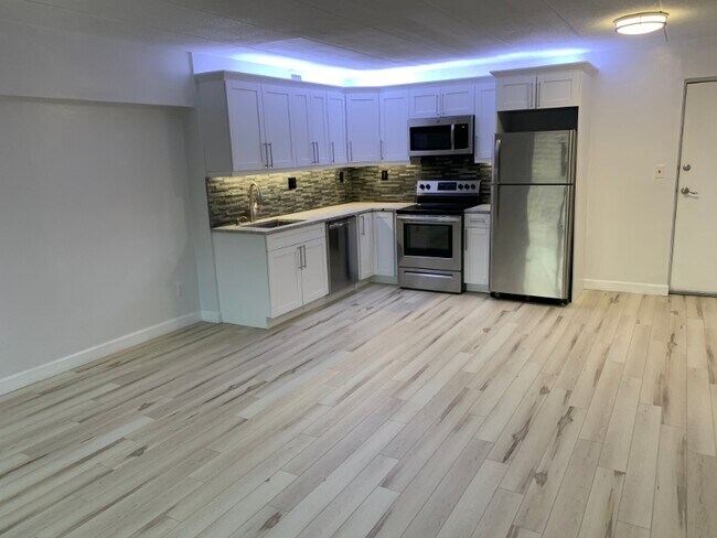 Foto del edificio - 300 Lookout Ave