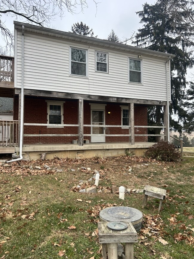 Building Photo - 960 Disston View Dr