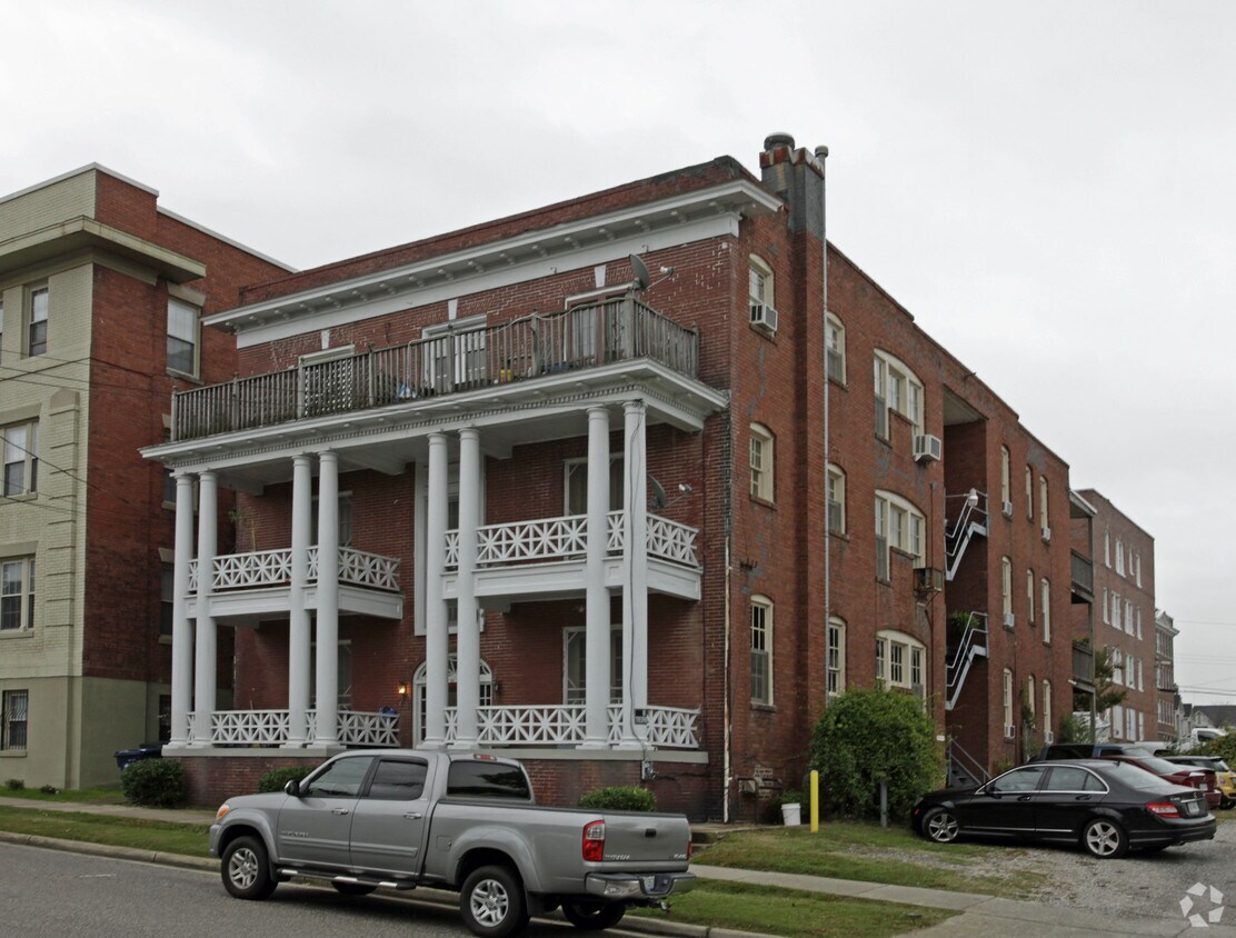 Primary Photo - 96 31st St
