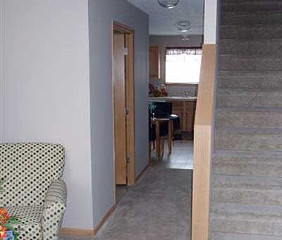 Building Photo - 204 White Pine Village Dr