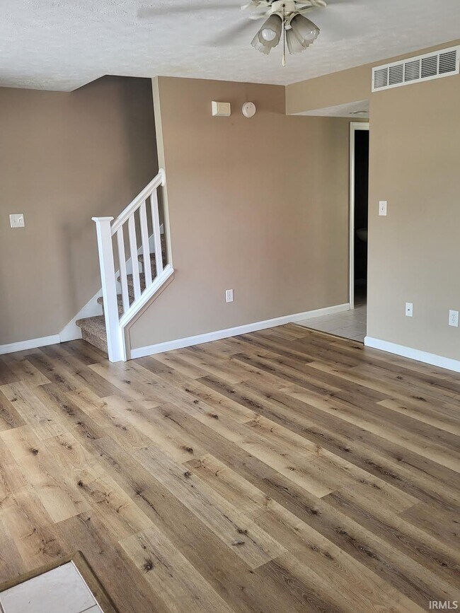 Foto del edificio - 3811 E Cobble Creek Dr