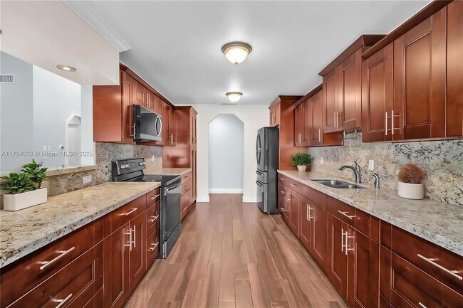 Foto del edificio - 4991 NW 72nd Ter