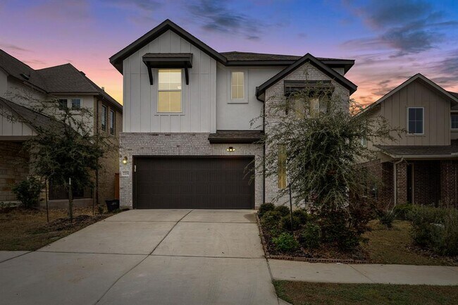 Building Photo - 2204 Lead Plum Path