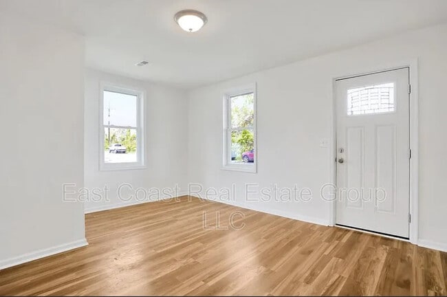 Foto del edificio - 15731 Fenton Ave