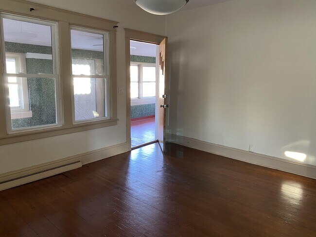 Foto del edificio - 577 Irwin St