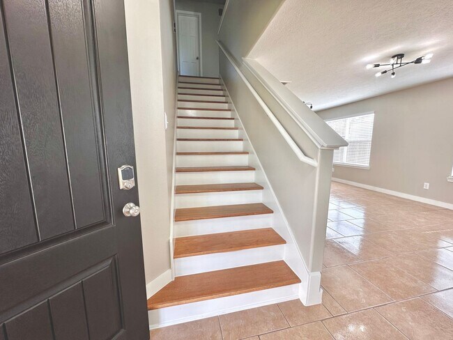 Foto del edificio - Beautiful & Eco-Friendly 4-Bedroom Home in...