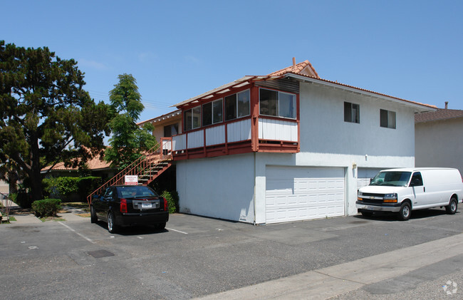 Building Photo - 16682 Goldenwest St