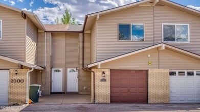 Building Photo - 2302 Nogales Way