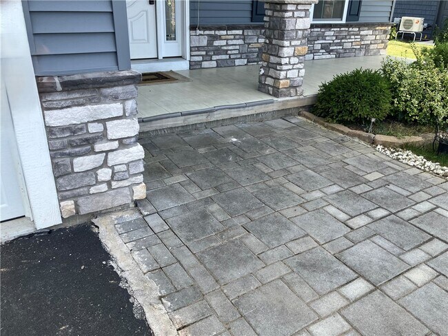 Foto del edificio - 81 Beaver Rd